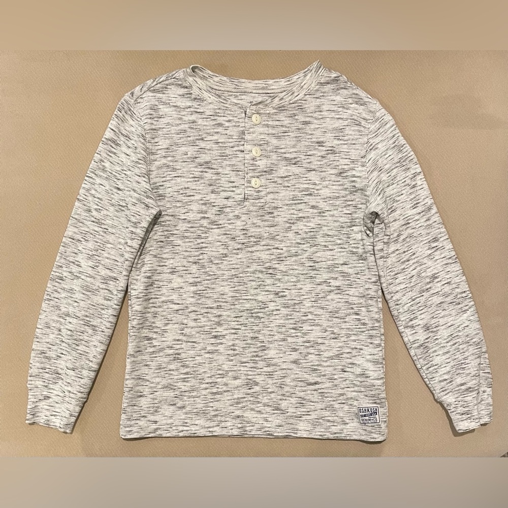 OshKosh B’gosh Boys 3 Button Long Sleeve Knit Henley size 8